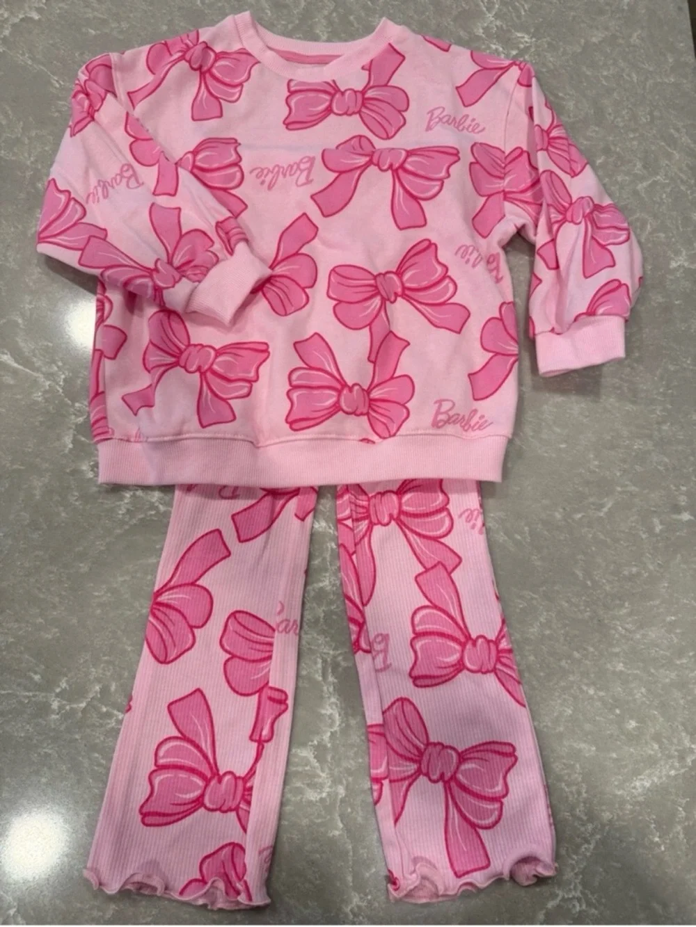 Barbie Girls 4T Pink Bow Print Sweatshirt Flare Pants Set NWOT Pajamas